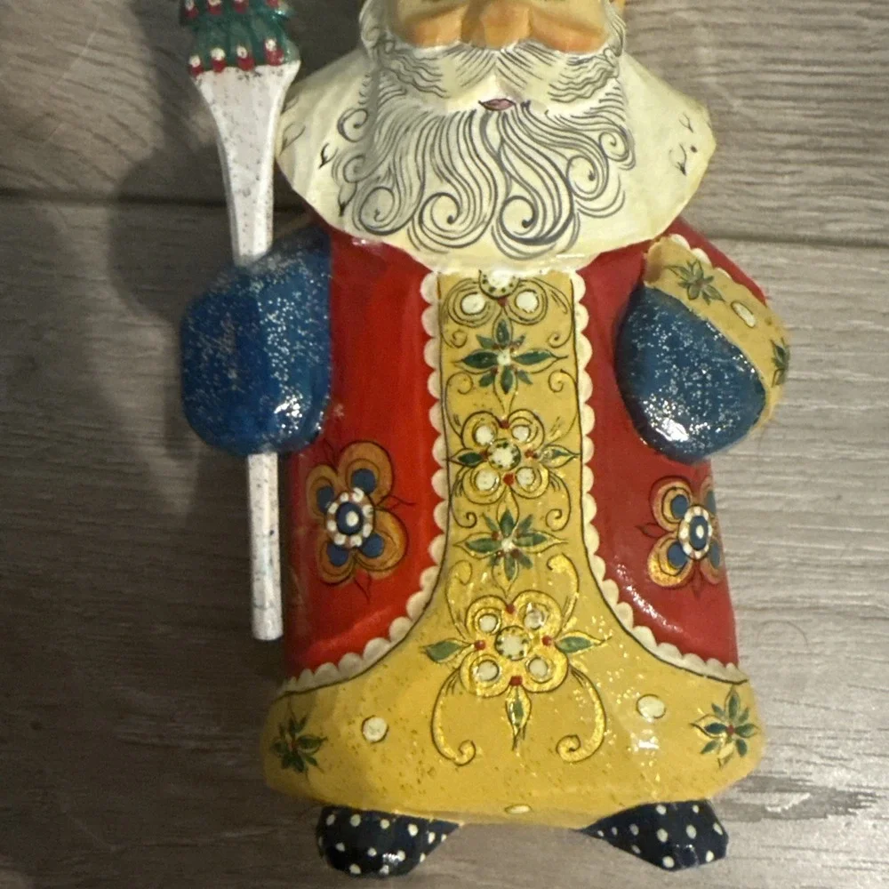 Russian Hand Painted Hand Carved‎ Santa Claus Figurine Holding Tree 6